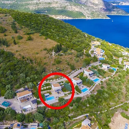 فيلة Faneromeni