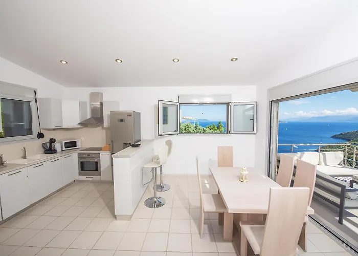 Faneromeni Willa Sivota